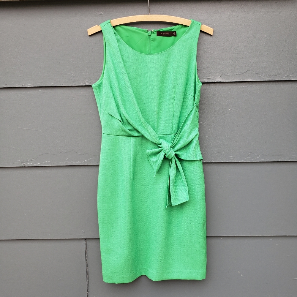 The Limited Kelly Green Tie Front Sheath Dress - 2 - Picture 2 of 16